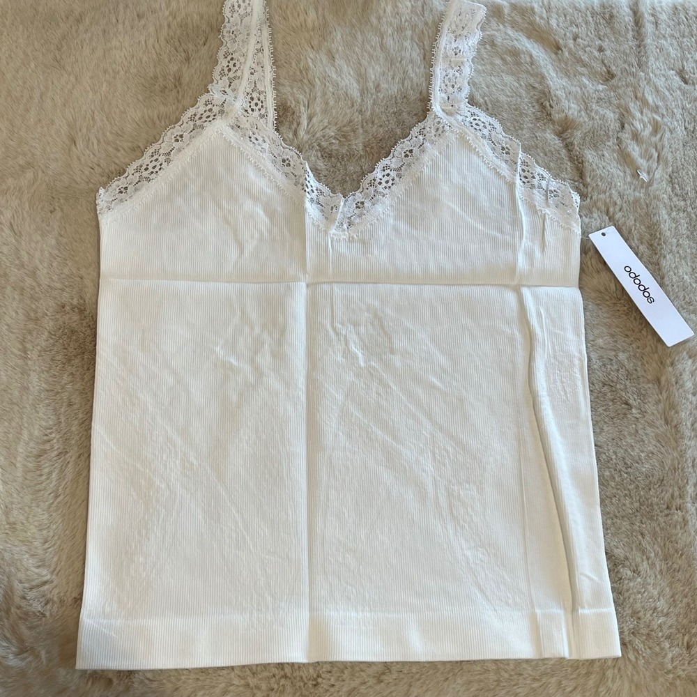 New Ododos White Ribbed Seamless Lace Trim Camisole Tank Top Stretch Size Medium